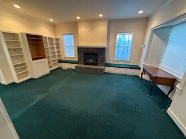 Foto del edificio - 678NW29th