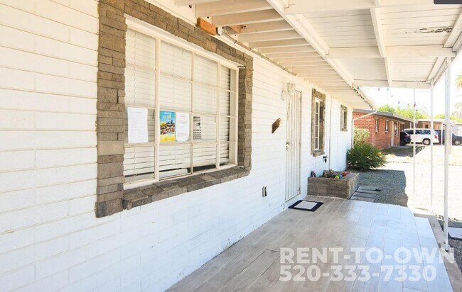 Building Photo - 941 S Baylor Dr