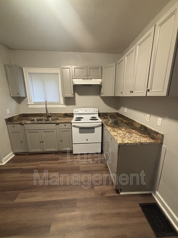 Building Photo - 123 N 37th St