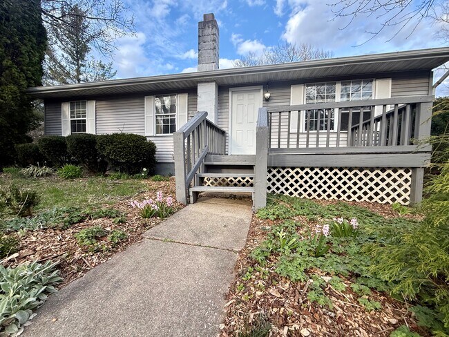 Foto del edificio - 3811 S Westmont Ave