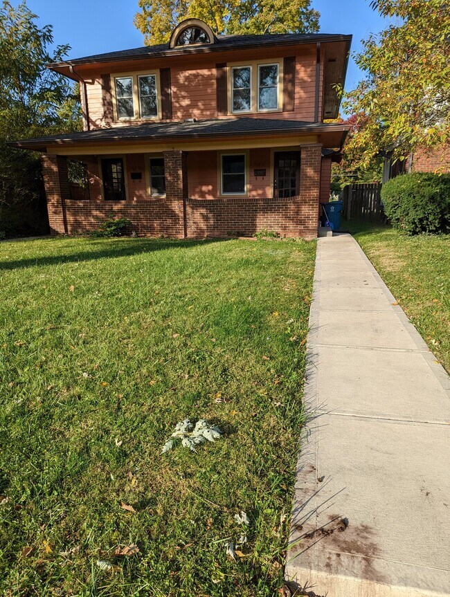 Foto del edificio - 5432 College Ave