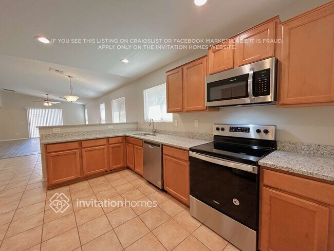 Foto del edificio - 15265 W Monroe St