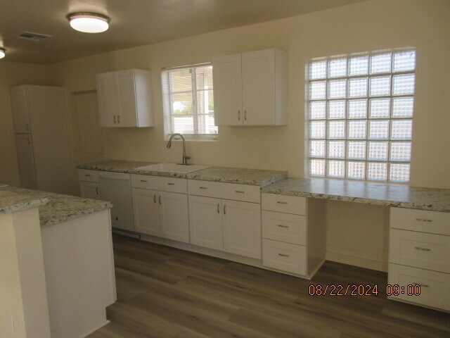 Building Photo - 322 W Highland Ave