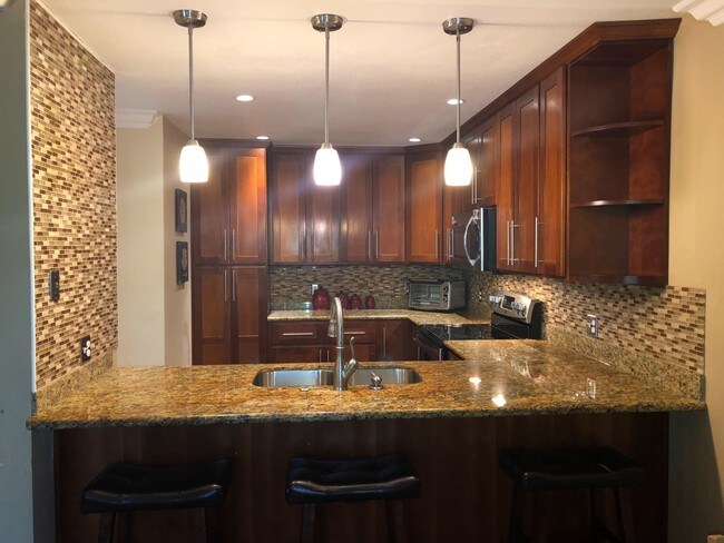 Condominio - 40340 Grimmer Blvd