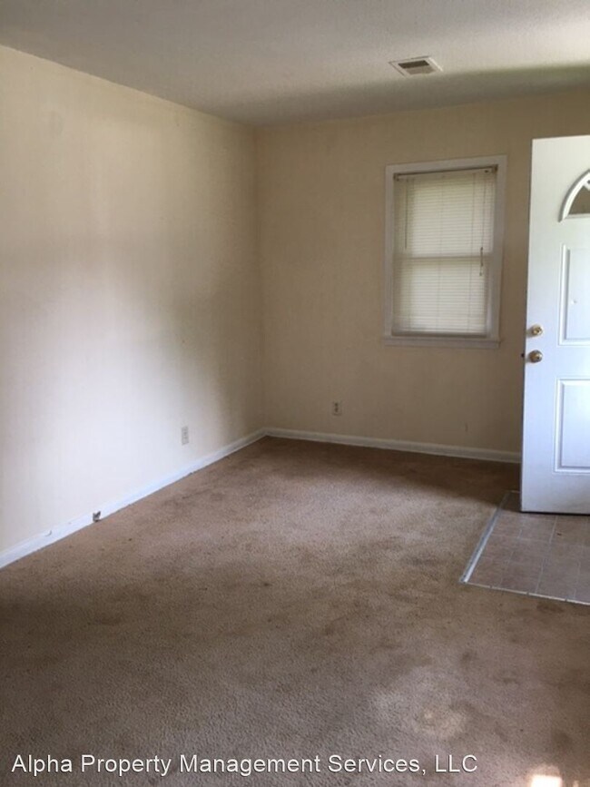 Foto del edificio - 1 br, 1 bath House - 303 McGoodwin