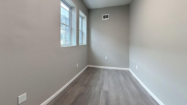 Foto del edificio - Renovated 3 Bedroom Home