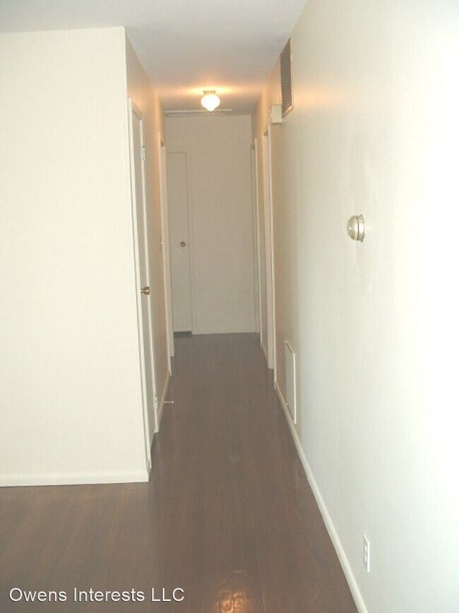 Foto del edificio - 3 br, 1.5 bath House - 237 Vanderbilt Drive
