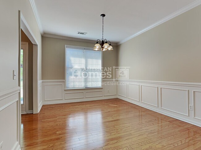 Building Photo - 1520 Paxton Drive