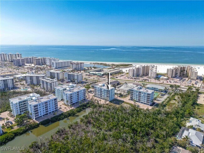 Foto del edificio - 22748 Island Pines Way
