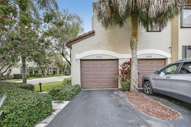 Building Photo - 1002 NW 105th Ave