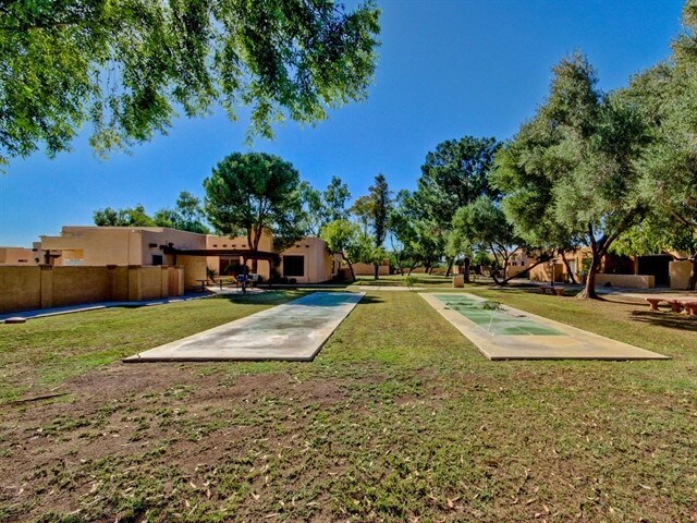 Foto del edificio - 8940 W Olive Ave