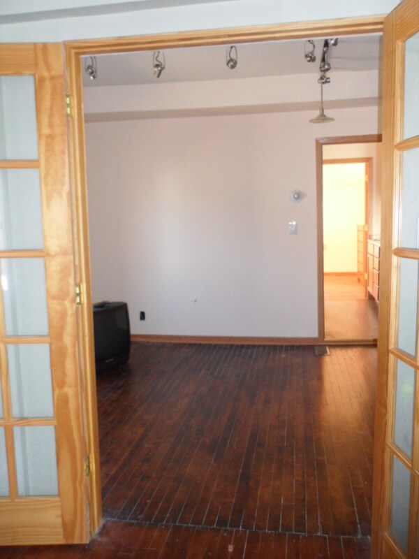 1812 Munster Ave W, Saint Paul, MN 55116 House Rental in Saint Paul