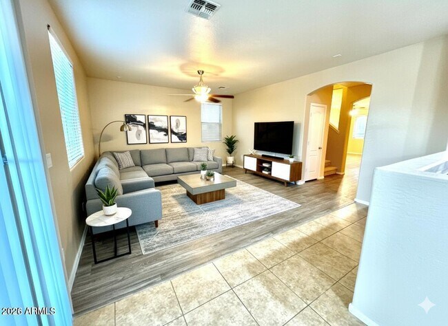 Building Photo - 42564 W Palmyra Ct