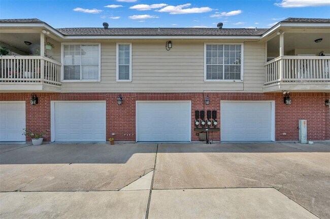 Building Photo - 1143 Lovett St