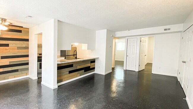 Foto del edificio - 3316 Myrle St