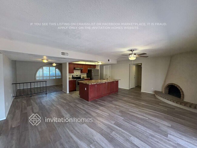 Building Photo - 4840 W Vogel Ave