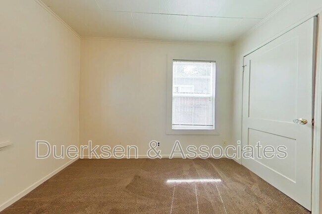 Foto del edificio - 712 NW Kings Blvd