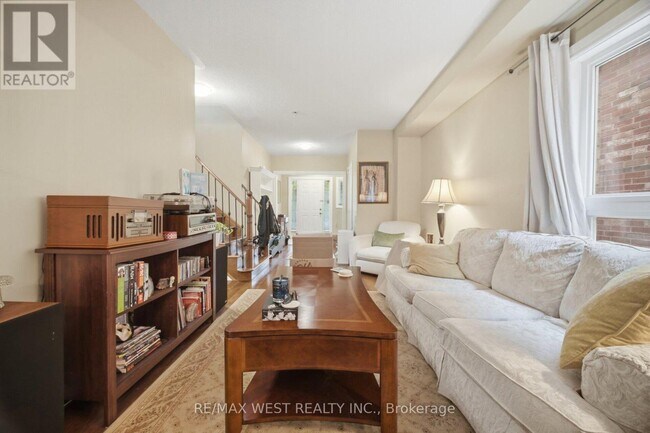 Building Photo - 6409 Torre Dr