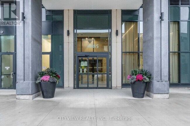 Photo du bâtiment - 4085-4085 Parkside Village Dr