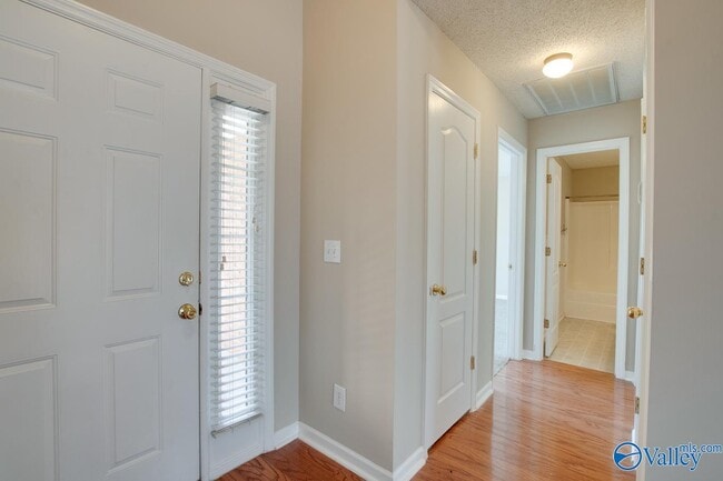 Building Photo - 530 Wade Rd