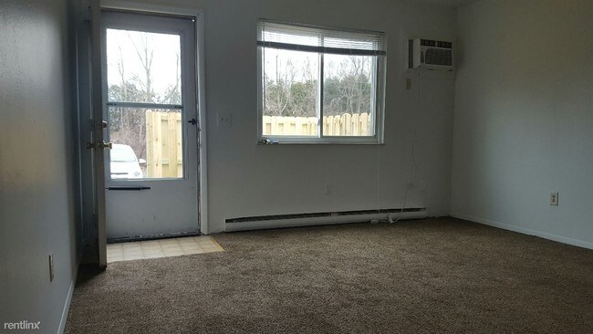 Foto del edificio - 1335 Brooke Park Dr