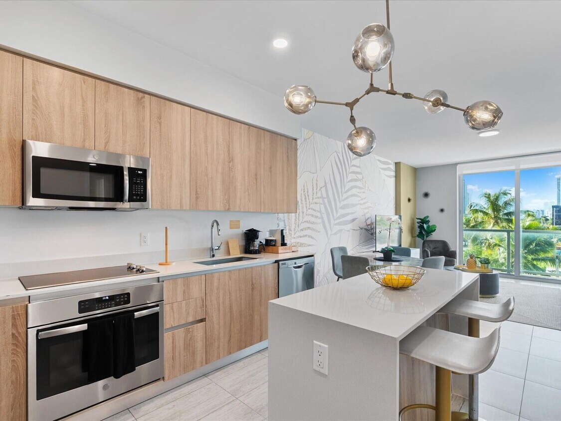 Foto principal - 3900 Biscayne Blvd