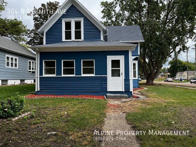 Foto del edificio - Affordable 3 Bed/1 Bath with Garage and Fe...