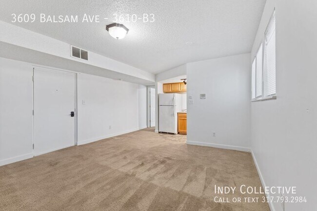 Building Photo - Move in Special: $300 off First Month's Rent!