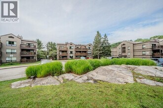 Building Photo - 1235 Deerhurst Dr