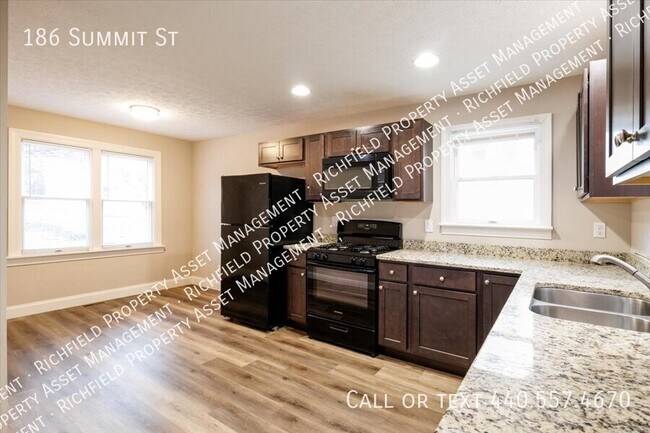 Foto del edificio - 186 Summit St