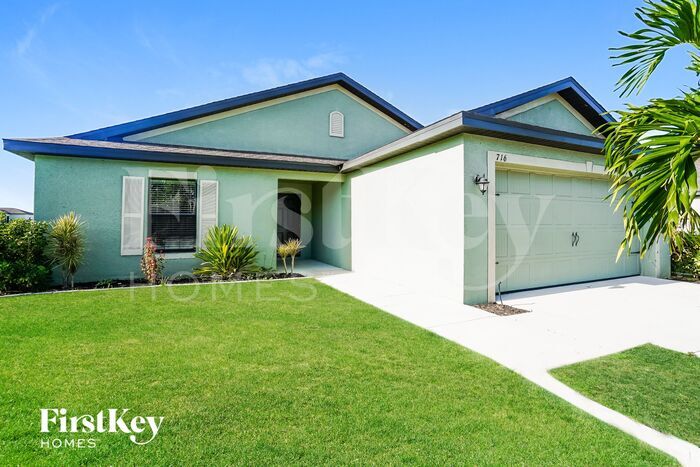 Primary Photo - 716 Evening Shade Ln