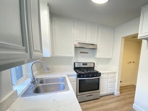 Building Photo - 15 Sand Dollar Ct