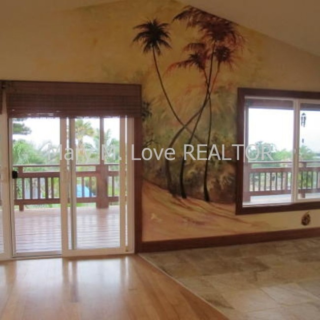 Building Photo - Unfurnished 2 bedroom, 2 bath home