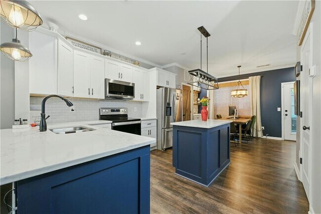 Foto del edificio - 1133 Village Ct SE