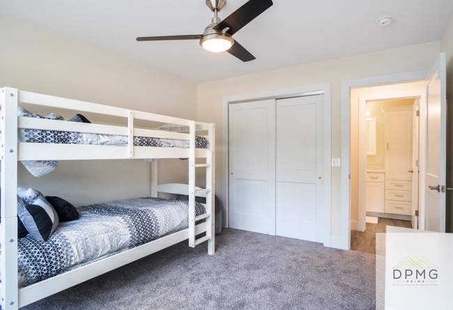 Photo - 414 Haven St House