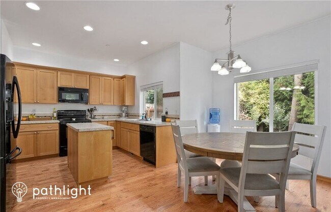 Foto del edificio - 3673 Reagan Avenue, Bremerton, WA, 98310
