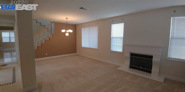 Building Photo - 5591 Newfields Ln