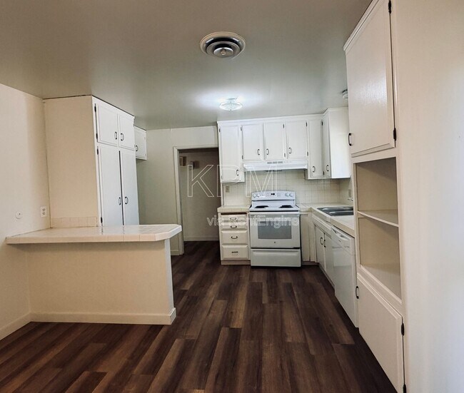 Foto del edificio - 8446 N El Dorado St