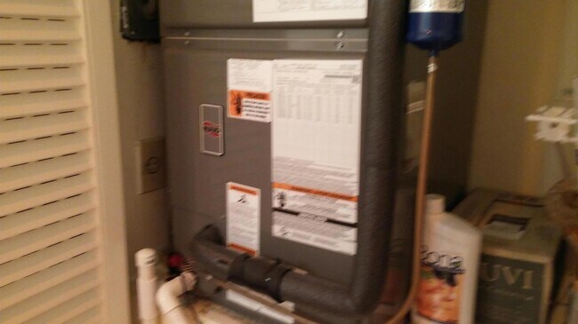 Foto del edificio - 2413 Lowson Blvd