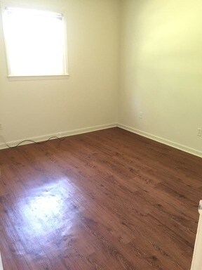 Building Photo - 3618 Century Dr