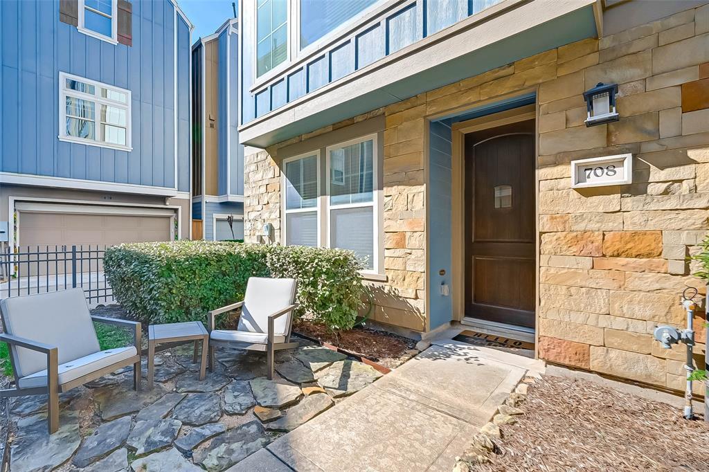 Primary Photo - 708 N Shepherd Dr