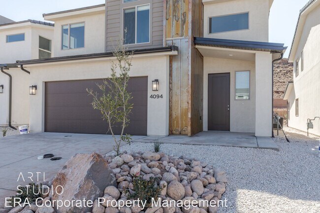 Building Photo - 4 br, 2.5 bath House - 4094 E. Phobos Lane