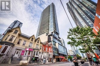 Building Photo - 290 Adelaide St W