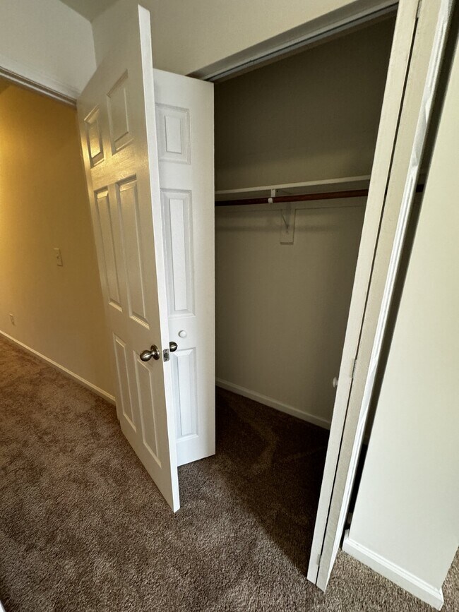Building Photo - Charming 4 Bed, 2.5 Bath Home in Frederick...