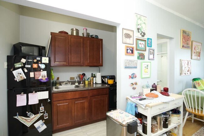 Foto del edificio - 6930 N Greenview Ave