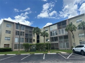 Building Photo - 1800 SW 81st Ave