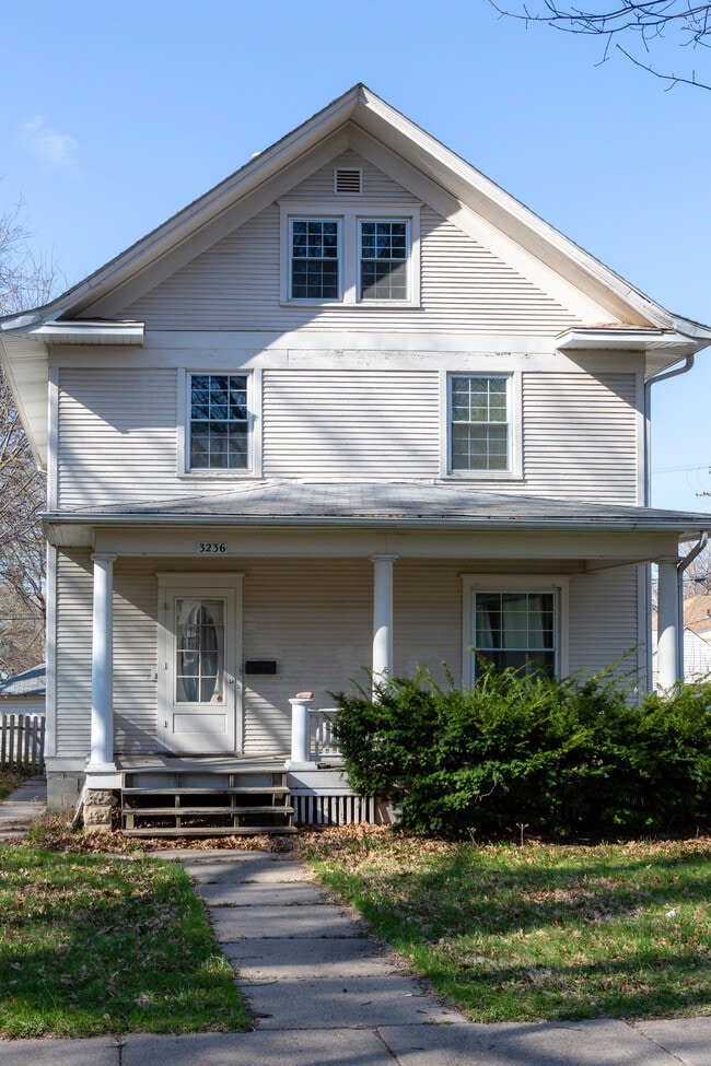 Building Photo - 3236 R St