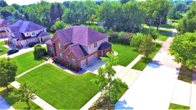 Building Photo - 6901 Dakota Dr