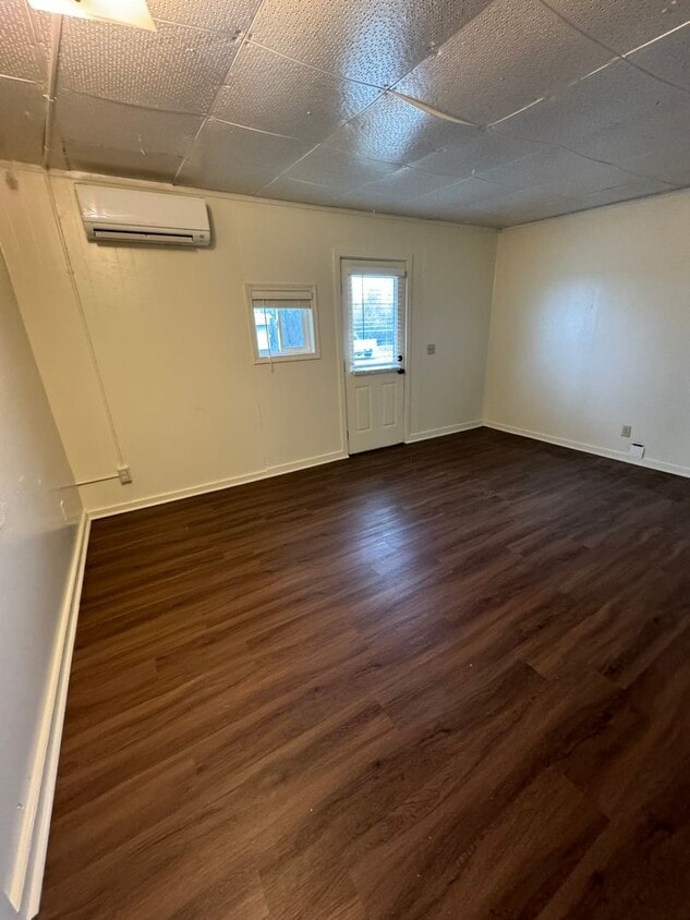 Foto principal - Nice 2 bed 1 bath in Creswell!