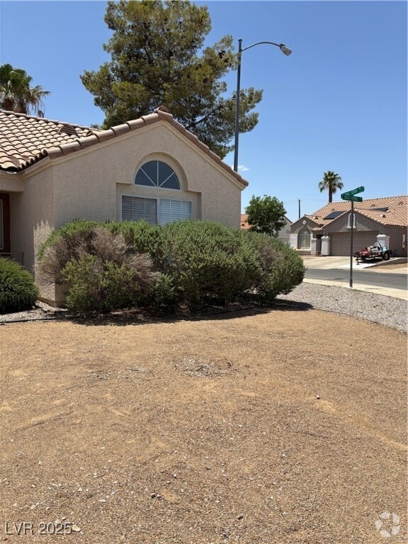 Building Photo - 803 Seco Verde Ave